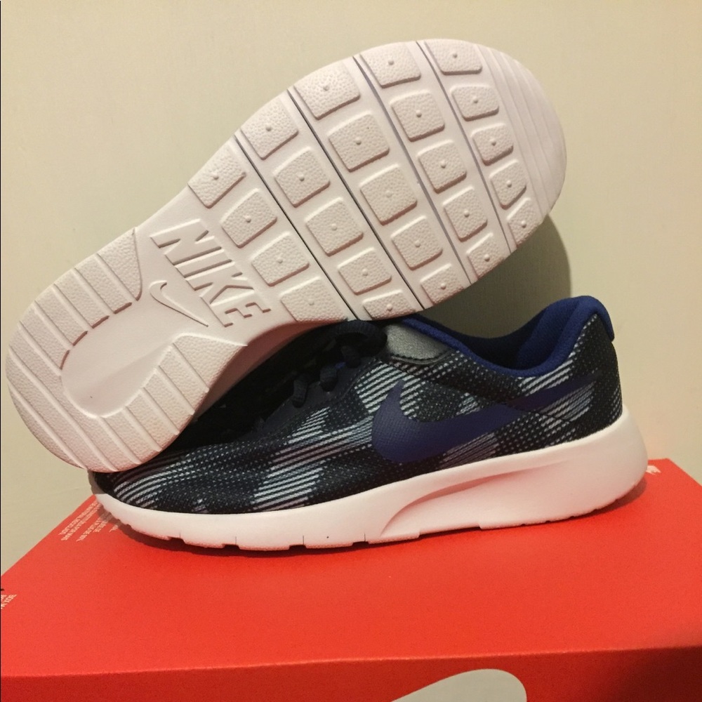 Nike kids